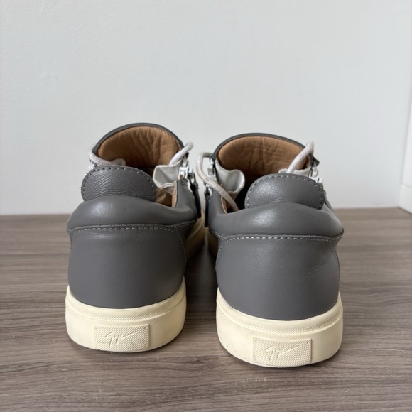 Giuseppe Zanotti Side Zip Low Top Sneakers Gray Men's Sz 41 / 8US Authentic - Picture 5 of 11